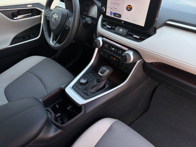 Used 2025 Toyota RAV4 Limited w/ Weather Package AWD/4WD image 17
