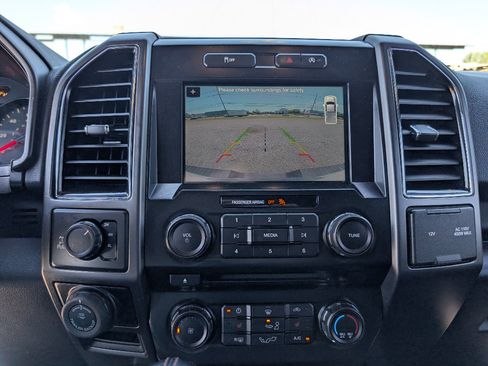 Used 2017 Ford F150 XLT w/ Equipment Group 302A Luxury AWD/4WD image 25