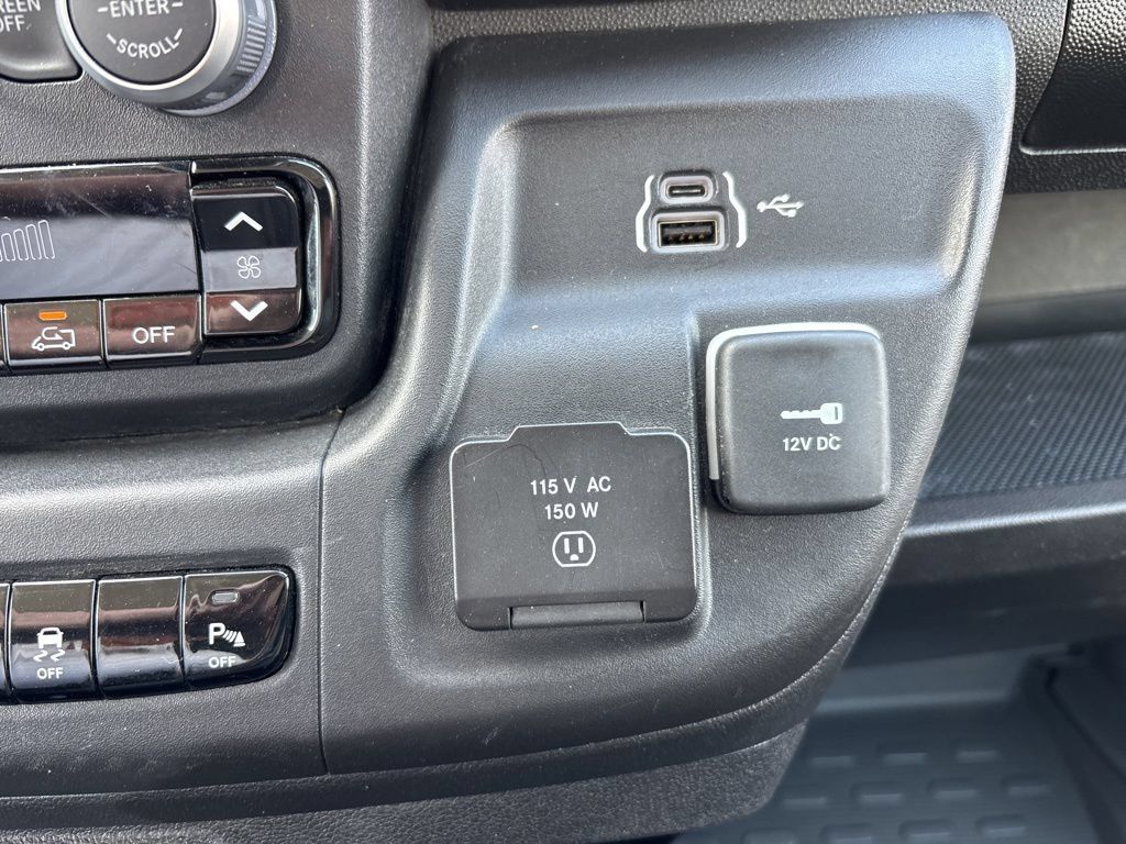 Used 2025 RAM ProMaster 3500 w/ Safety Group FWD image 29