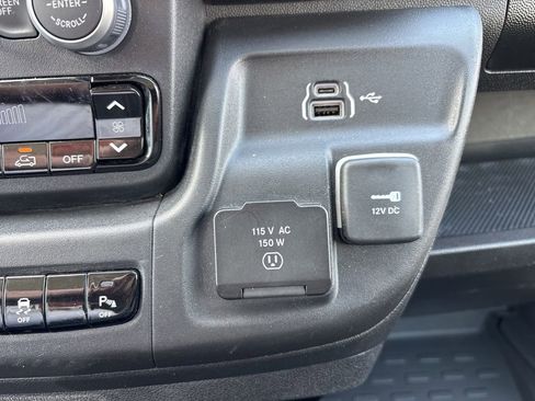 Used 2025 RAM ProMaster 3500 w/ Safety Group FWD image 29