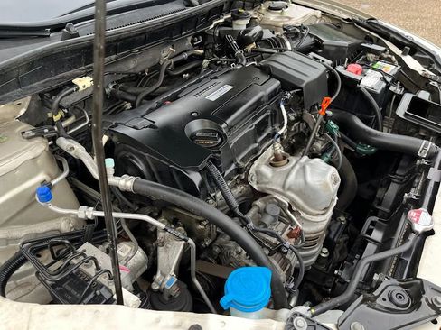 Used 2016 Honda Accord LX image 30