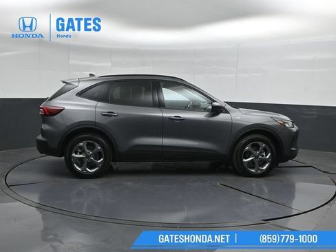 Used 2025 Ford Escape ST-Line AWD/4WD image 3