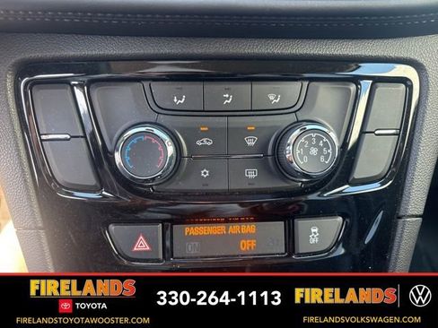 Used 2022 Buick Encore Preferred w/ Safety Package image 17