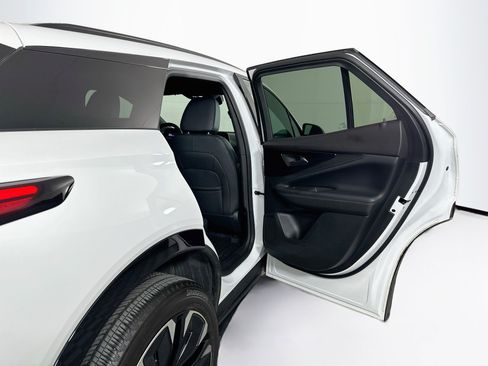 Used 2024 Chevrolet Blazer EV RS AWD/4WD image 30