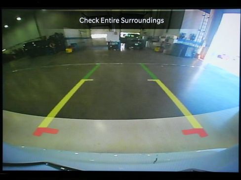Used 2024 Chrysler Pacifica Touring-L FWD image 18