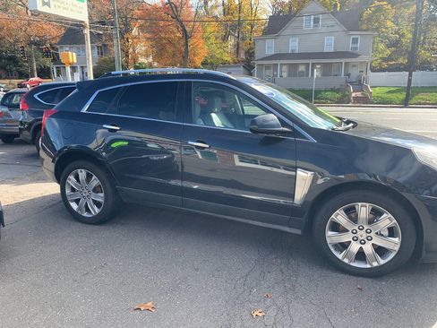 Used 2016 Cadillac SRX Performance w/ Driver Awareness Package image 11