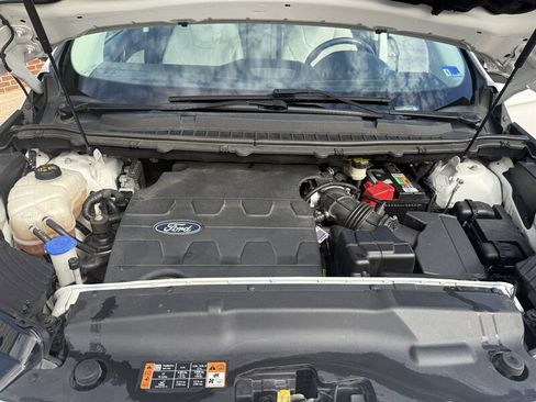 Used 2015 Ford Edge Titanium w/ Equipment Group 301A FWD image 32