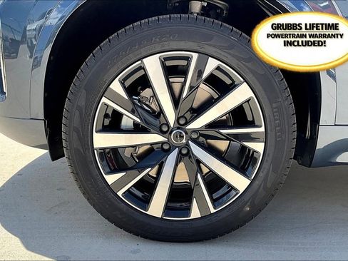 New 2026 Volvo XC90 B5 Core w/ Protection Package Premier image 25