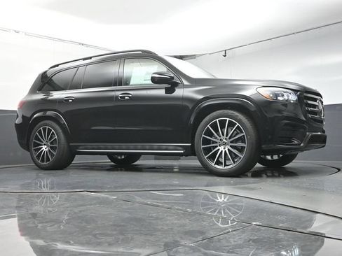 Used 2026 Mercedes-Benz GLS 450 4MATIC image 41