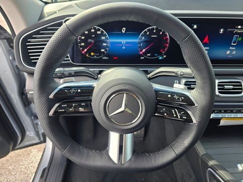 New 2026 Mercedes-Benz GLS 450 4MATIC image 14