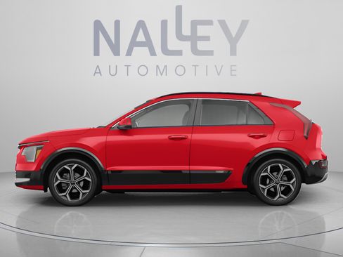 Used 2025 Kia Niro LX FWD image 2