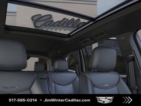 New 2025 Cadillac XT6 Luxury image 24