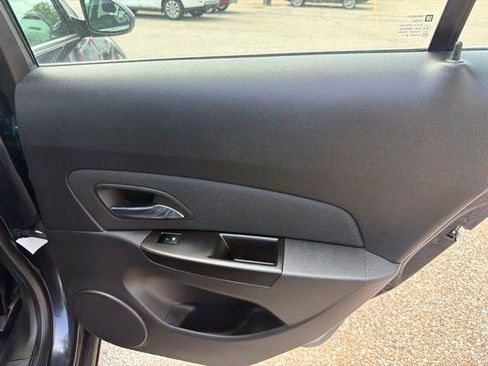 Used 2014 Chevrolet Cruze LT FWD image 17