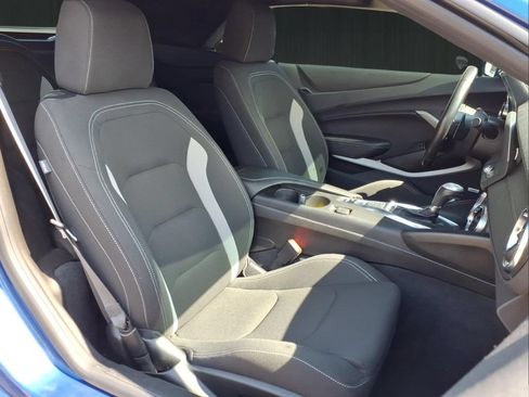 Used 2023 Chevrolet Camaro LT w/ Technology Package RWD image 14