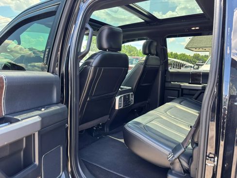 Used 2017 Ford F150 Platinum w/ Equipment Group 701A Luxury RWD image 24