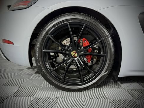 Used 2024 Porsche 718 Boxster S image 20