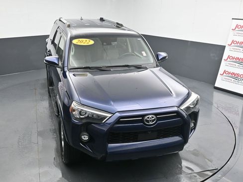 Used 2022 Toyota 4Runner SR5 Premium w/ Moonroof Package image 27