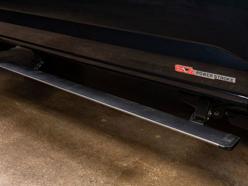 Used 2024 Ford F450 Platinum w/ FX4 Off-Road Package image 12