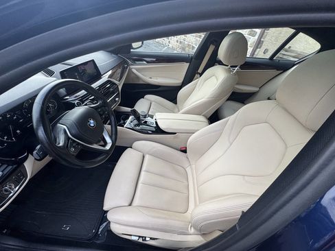 Used 2019 BMW 530i xDrive image 31