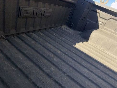 Used 2022 GMC Sierra 1500 SLT w/ SLT Convenience Package image 6