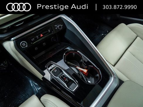 Used 2025 Audi Q5 Prestige image 19