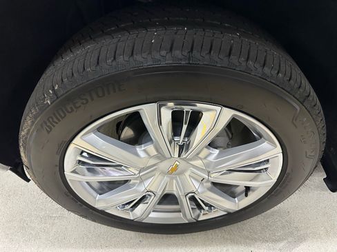 Used 2025 Chevrolet Silverado 1500 High Country w/ High Country Premium Package image 7