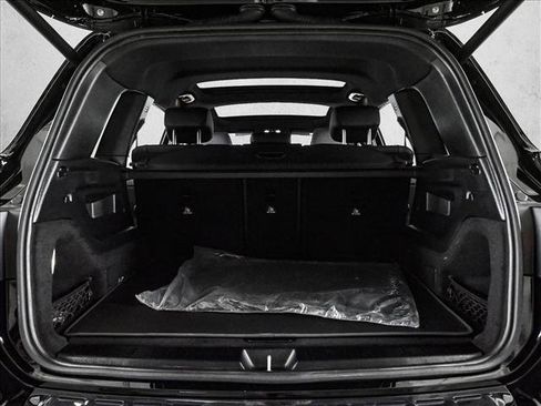 Certified 2026 Mercedes-Benz GLB 250 4MATIC image 6
