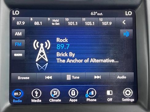 Used 2019 Chrysler 300 Touring w/ Sport Appearance Package image 30