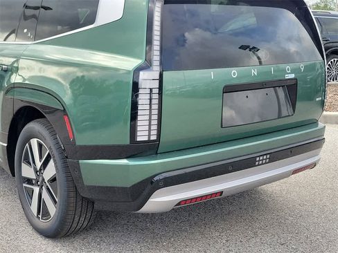 New 2026 Hyundai Ioniq 9 SEL image 8
