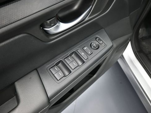 Used 2024 Honda CR-V LX image 16