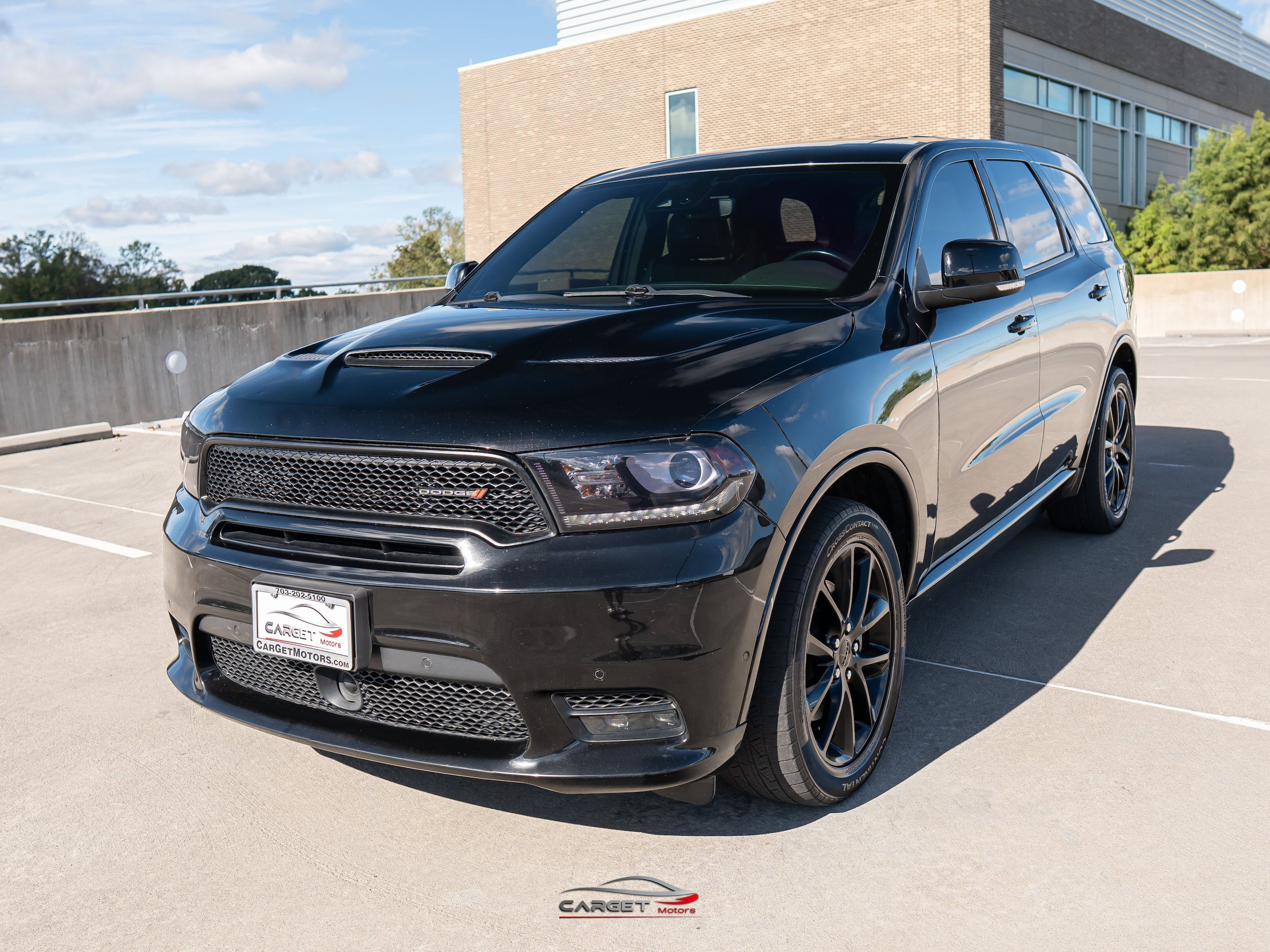 Used 2018 Dodge Durango R/T w/ Technology Group AWD/4WD image 3