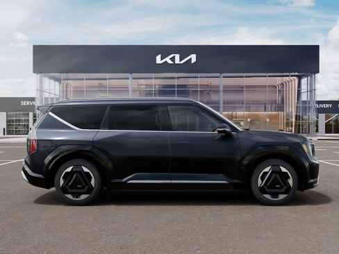 New 2026 Kia EV9 Land image 3