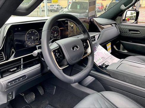 Certified 2026 INFINITI QX80 Autograph w/ Premium Cargo Package AWD/4WD image 17