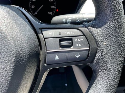 Used 2025 Honda HR-V LX image 20