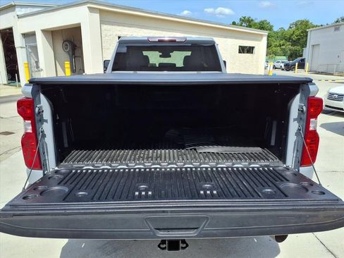 Used 2025 Chevrolet Silverado 2500 Custom w/ Custom Value Package RWD image 16