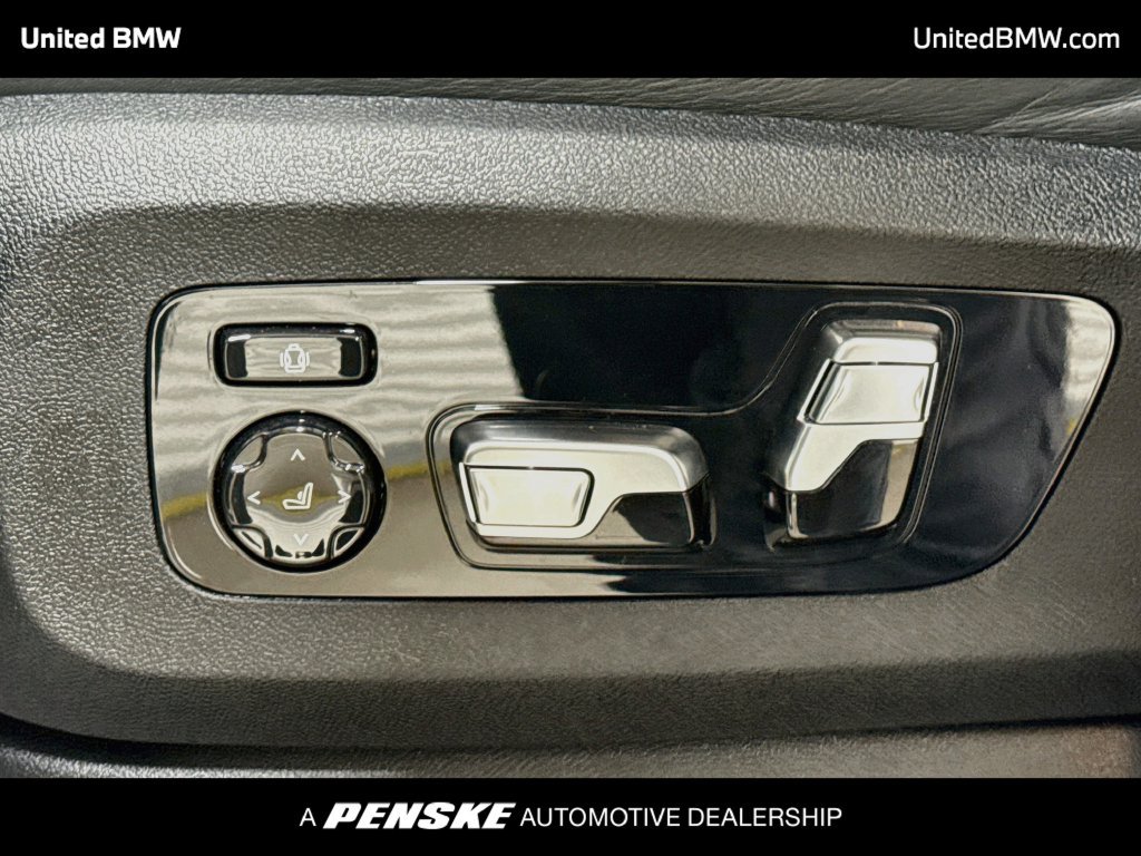 Used 2025 BMW X5 M Competition w/ Executive Package AWD/4WD image 11