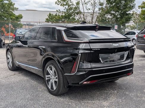 Used 2024 Cadillac Lyriq Tech AWD/4WD image 7