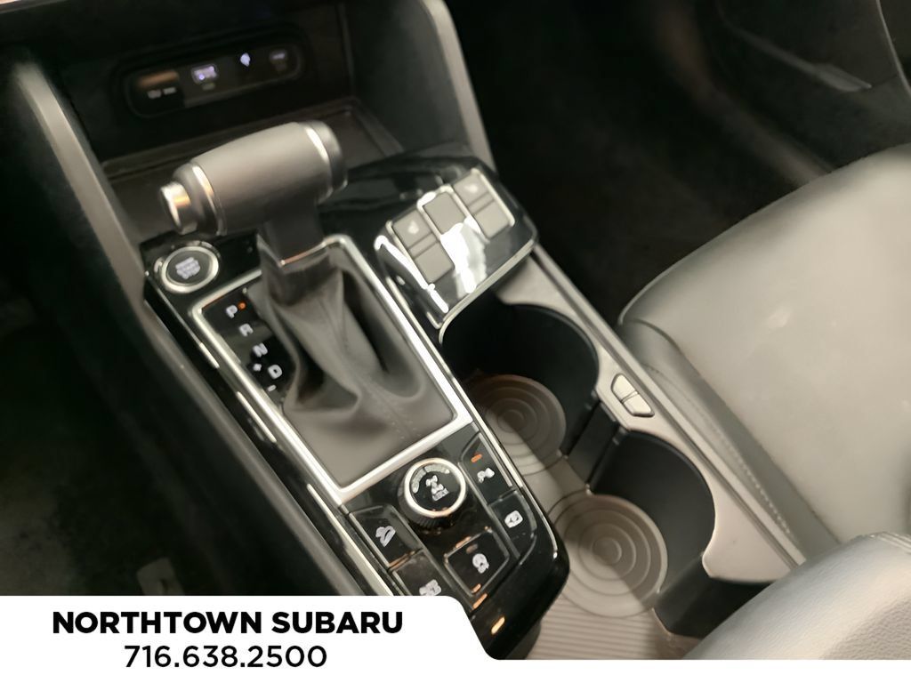 Used 2025 Kia Sportage X-Line AWD/4WD image 13