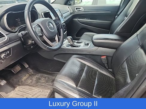 Used 2019 Jeep Grand Cherokee Limited w/ Luxury Group II AWD/4WD image 11