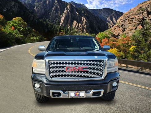 Used 2015 GMC Sierra 1500 Denali w/ Driver Alert Package AWD/4WD image 6