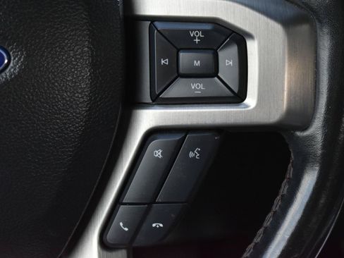 Used 2019 Ford F150 Platinum RWD image 16