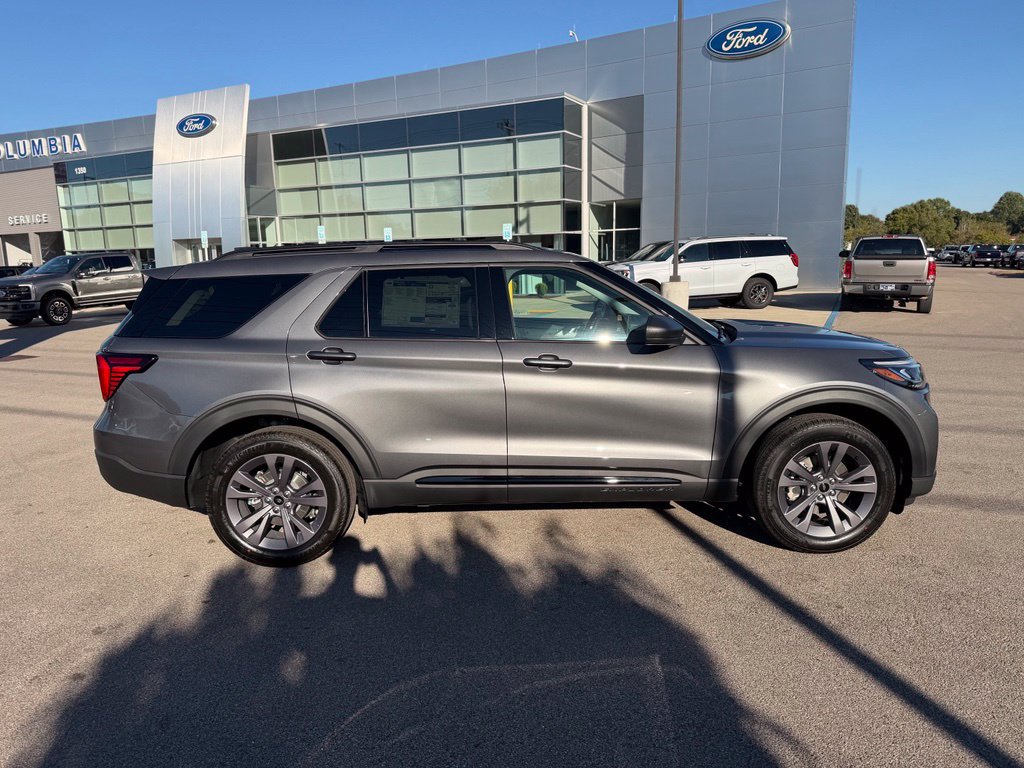 New 2026 Ford Explorer Active w/ Active Comfort Package AWD/4WD image 7