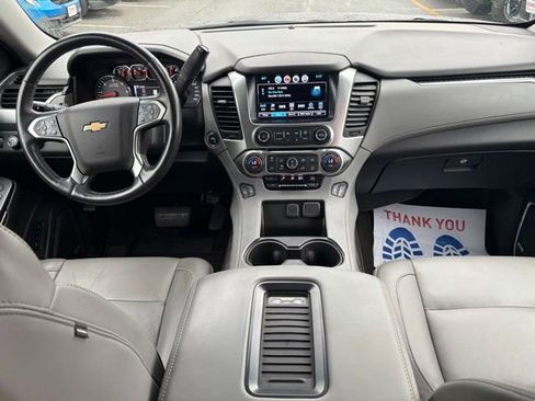 Used 2017 Chevrolet Tahoe LT w/ Luxury Package AWD/4WD image 33