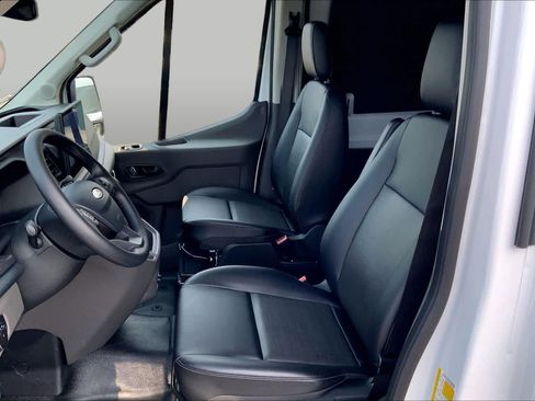 New 2026 Ford Transit 150 148 Medium Roof w/ Load Area Protection Package RWD image 7