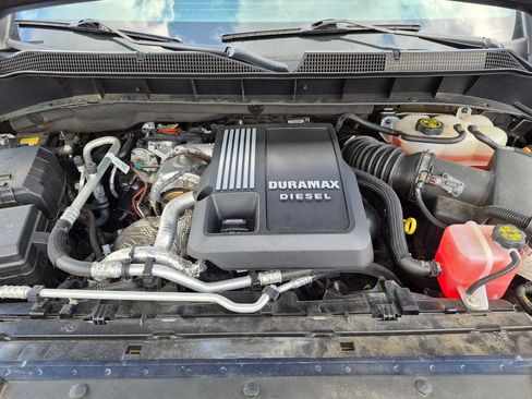 Used 2023 Chevrolet Silverado 1500 LTZ w/ Technology Package AWD/4WD image 14