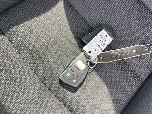 Used 2022 Chevrolet Silverado 1500 W/T w/ WT Value Package image 37