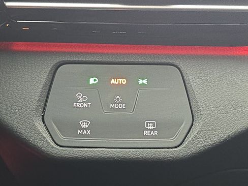 Used 2023 Volkswagen ID.4 Pro S image 26