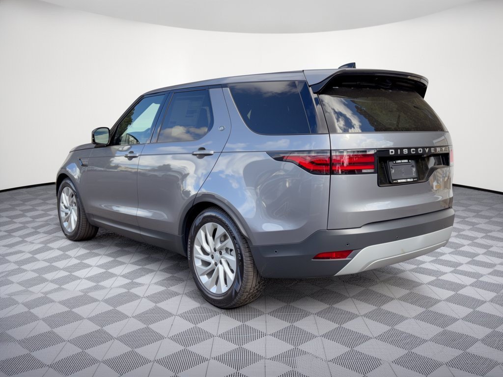 New 2026 Land Rover Discovery S AWD/4WD image 3