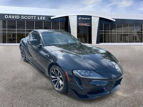 Used 2021 Toyota Supra RWD image 3