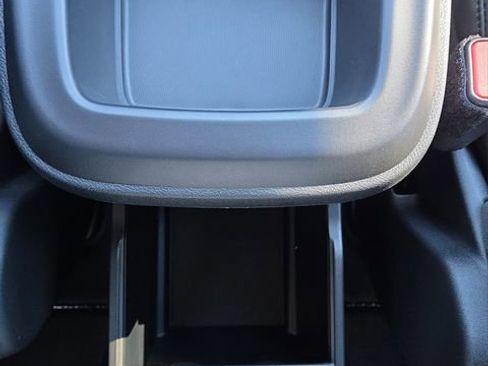 New 2026 Chrysler Pacifica Select image 21